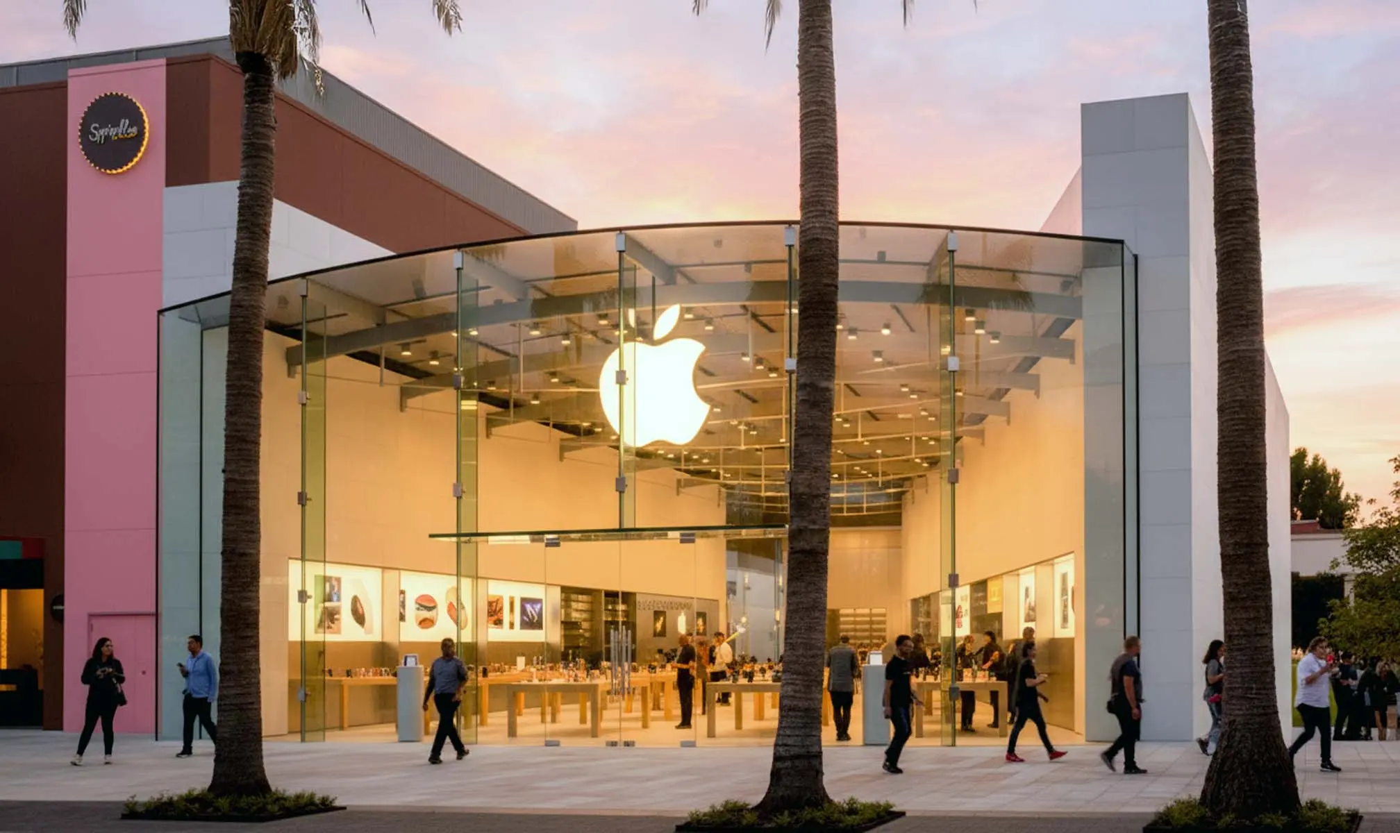 Apple Store exterior at Highland Village in Houston